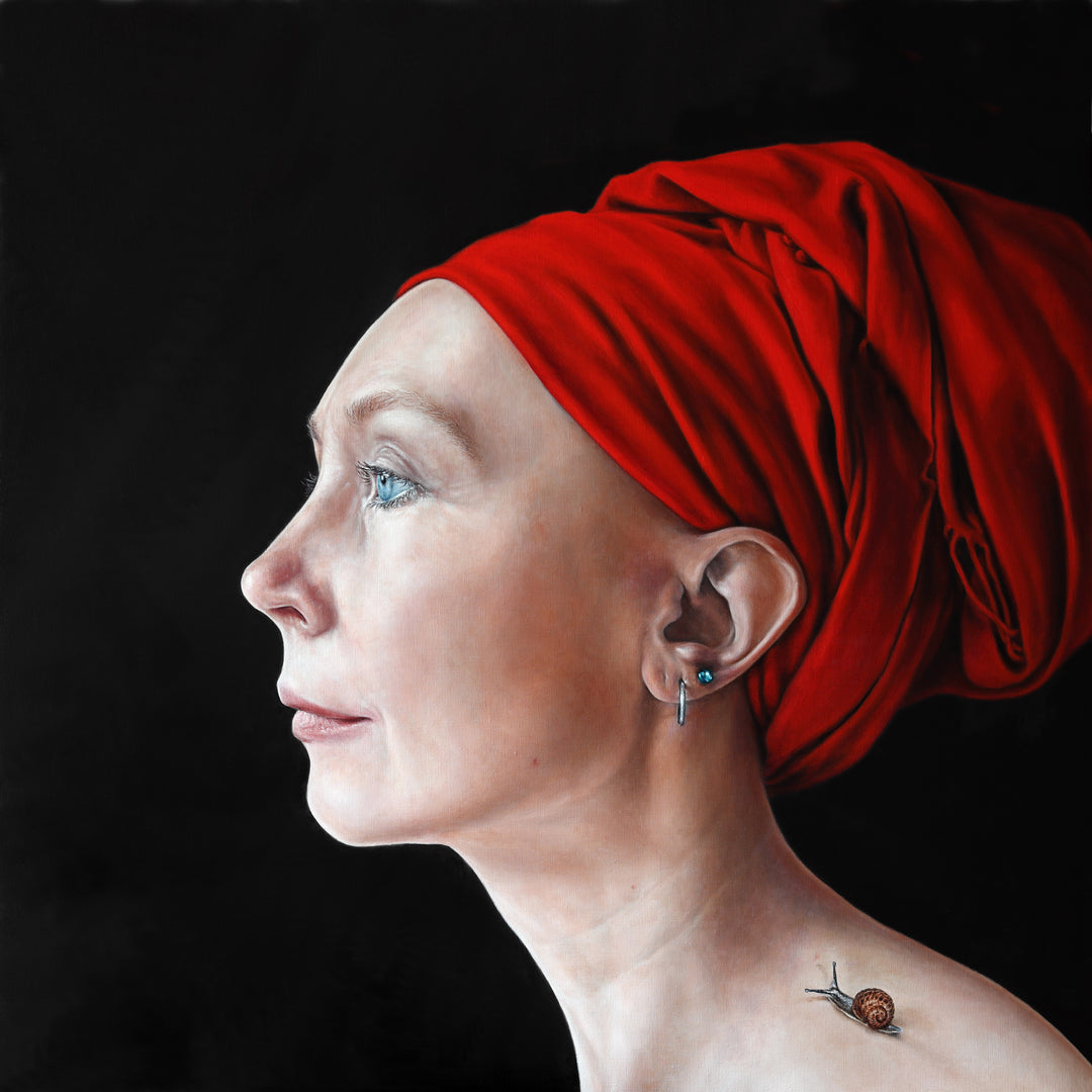 Arina Gordienko hyperrealist oil painting Snail on the Slope (Silence, Opus 7), a serene profile portrait of a woman in a vibrant red headscarf, with a small snail delicately placed on her bare shoulder. Set against a black background, the work symbolises time, silence, and the slow persistence of life, inspired by Kobayashi Issa’s haiku and the Strugatsky Brothers’ novel.