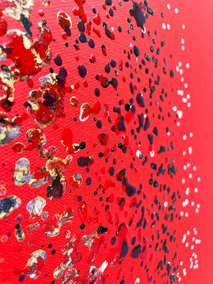 Large abstract painting “Ellipsis” by Swarez — bold square composition with a deep violet central circle surrounded by concentric rings of paint droplets and splashes on a vivid matte red background. Energetic, dynamic halo effect created by spin technique.