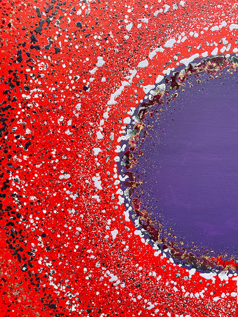 Large abstract painting “Ellipsis” by Swarez — bold square composition with a deep violet central circle surrounded by concentric rings of paint droplets and splashes on a vivid matte red background. Energetic, dynamic halo effect created by spin technique.