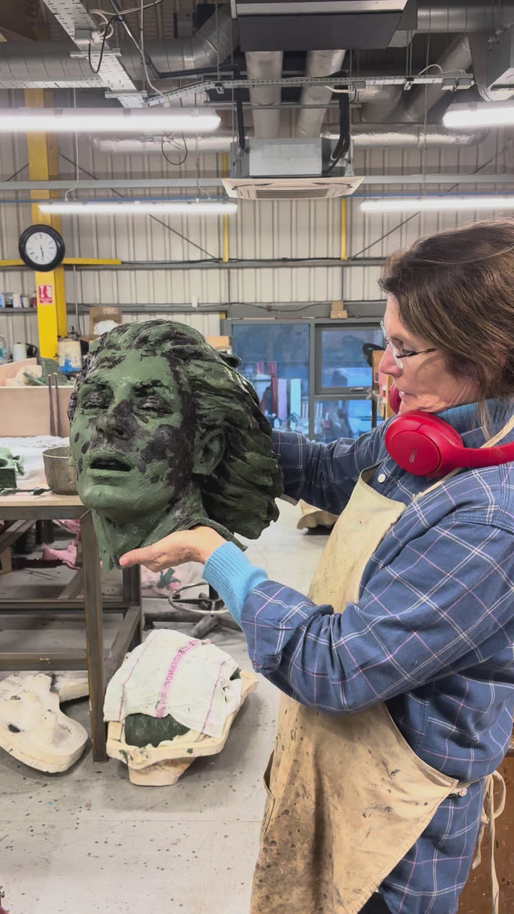Video of Nicola Goddens Bliss Icarus bronze sculpture being created