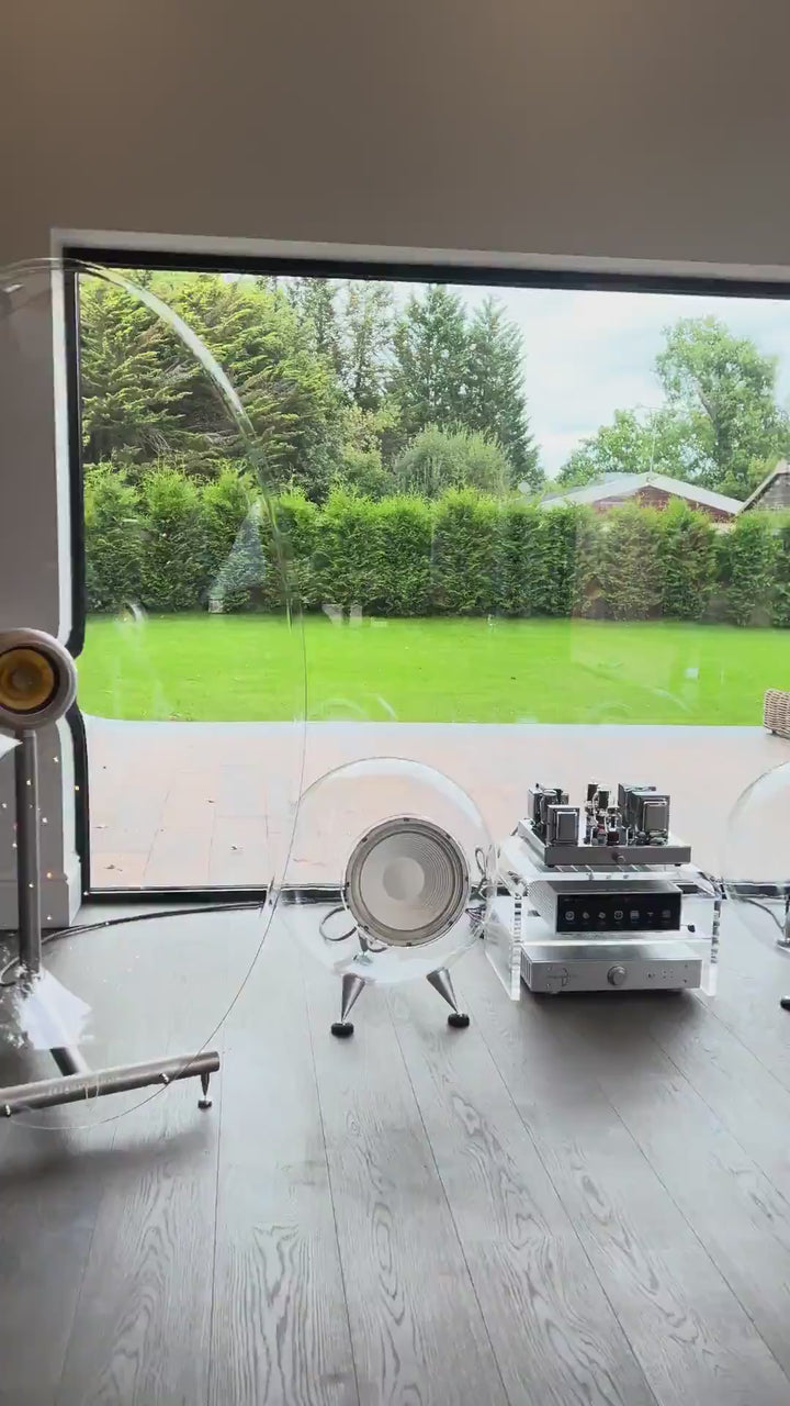 Jetstream Loudspeaker System by Ferguson Hill Studios — a hand-built British hi-fi masterpiece combining sculptural acrylic horn speakers, spherical bass units, and a precision amplifier. Transparent, powerful, and acoustically pure in both form and performance.